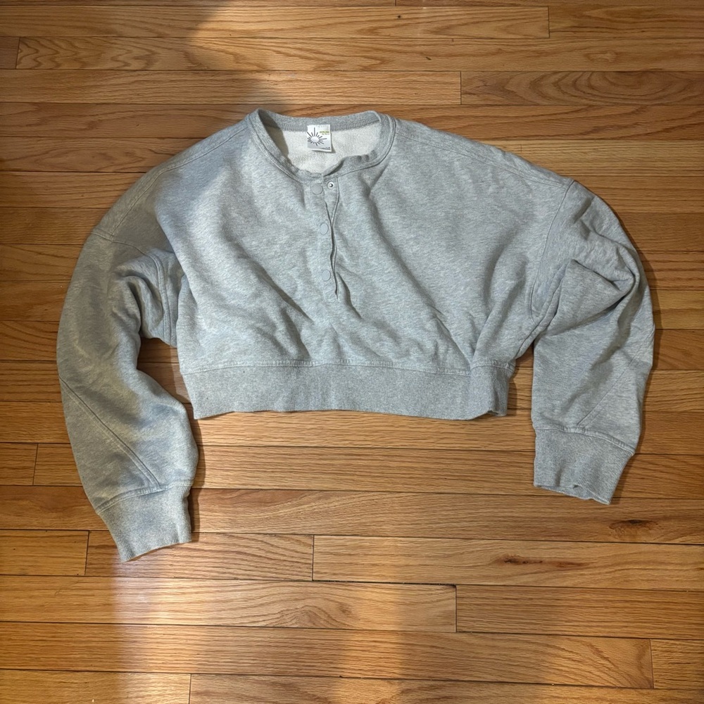 Offline by Aerie Gray Longsleeve Cropped Pullover - Size Large